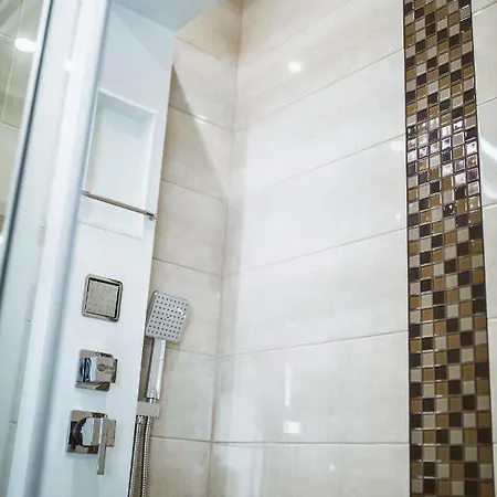 Apartment Premium Mako